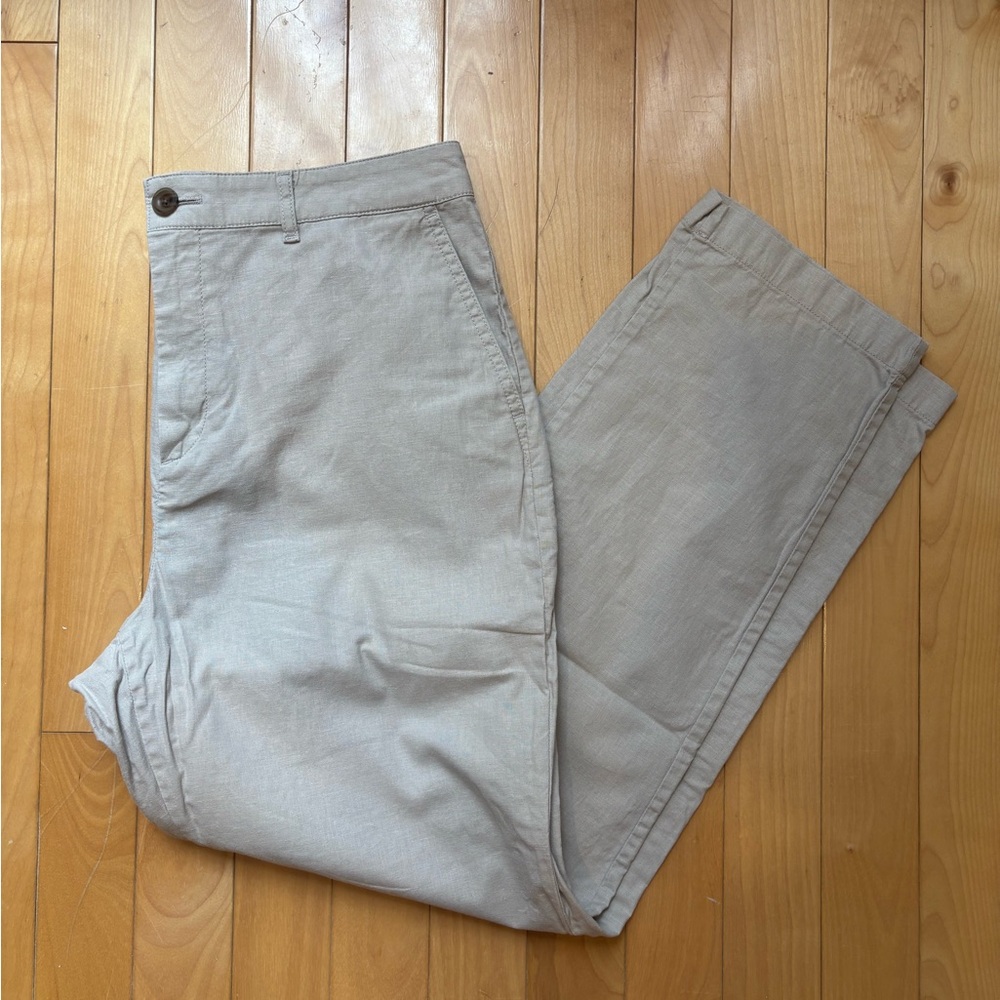 UNIQLO Women's Linen pants in Beige Size Medium